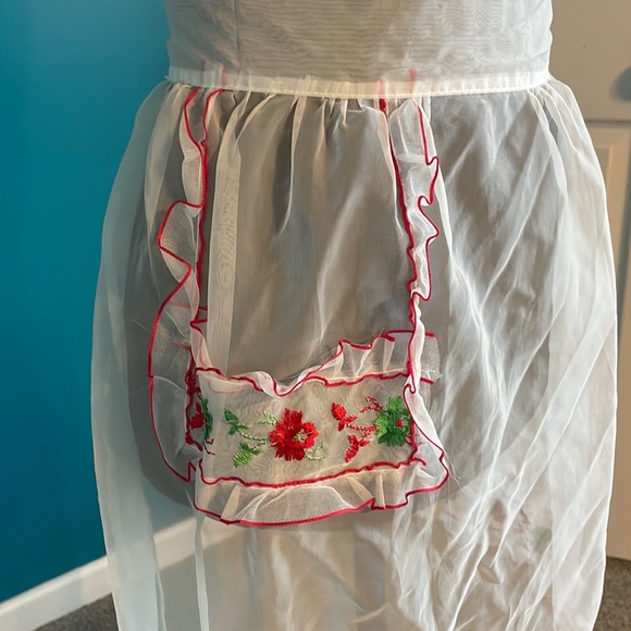 Vintage hostess apron circa 1960 handmade white green and red - Picture 3 of 4